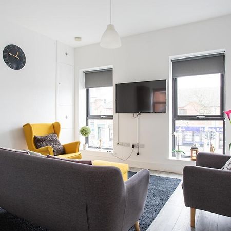 Modern Luxury Apartment, Sleeps 6, Best Location Belfast Bagian luar foto