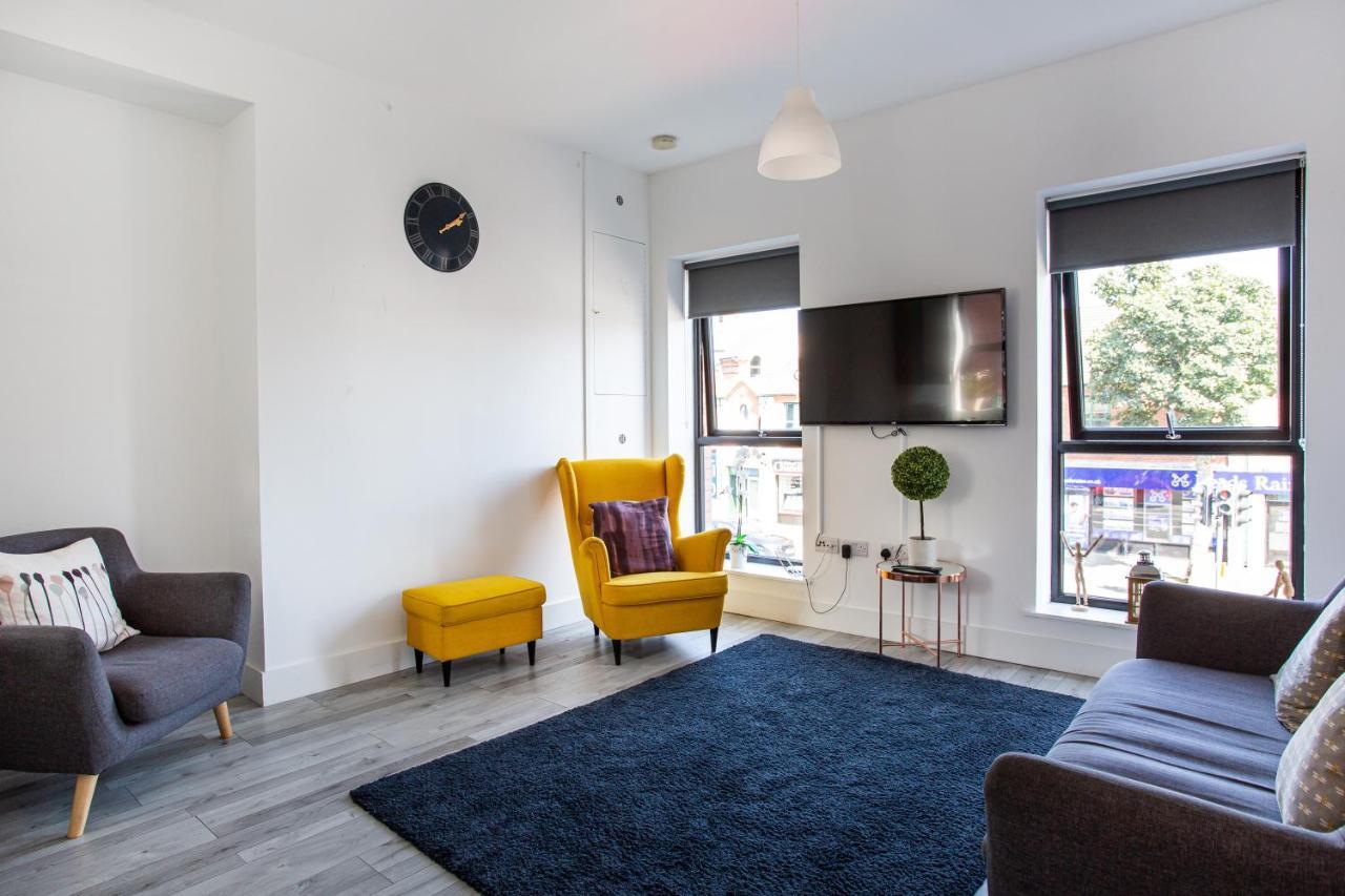 Modern Luxury Apartment, Sleeps 6, Best Location Belfast Bagian luar foto