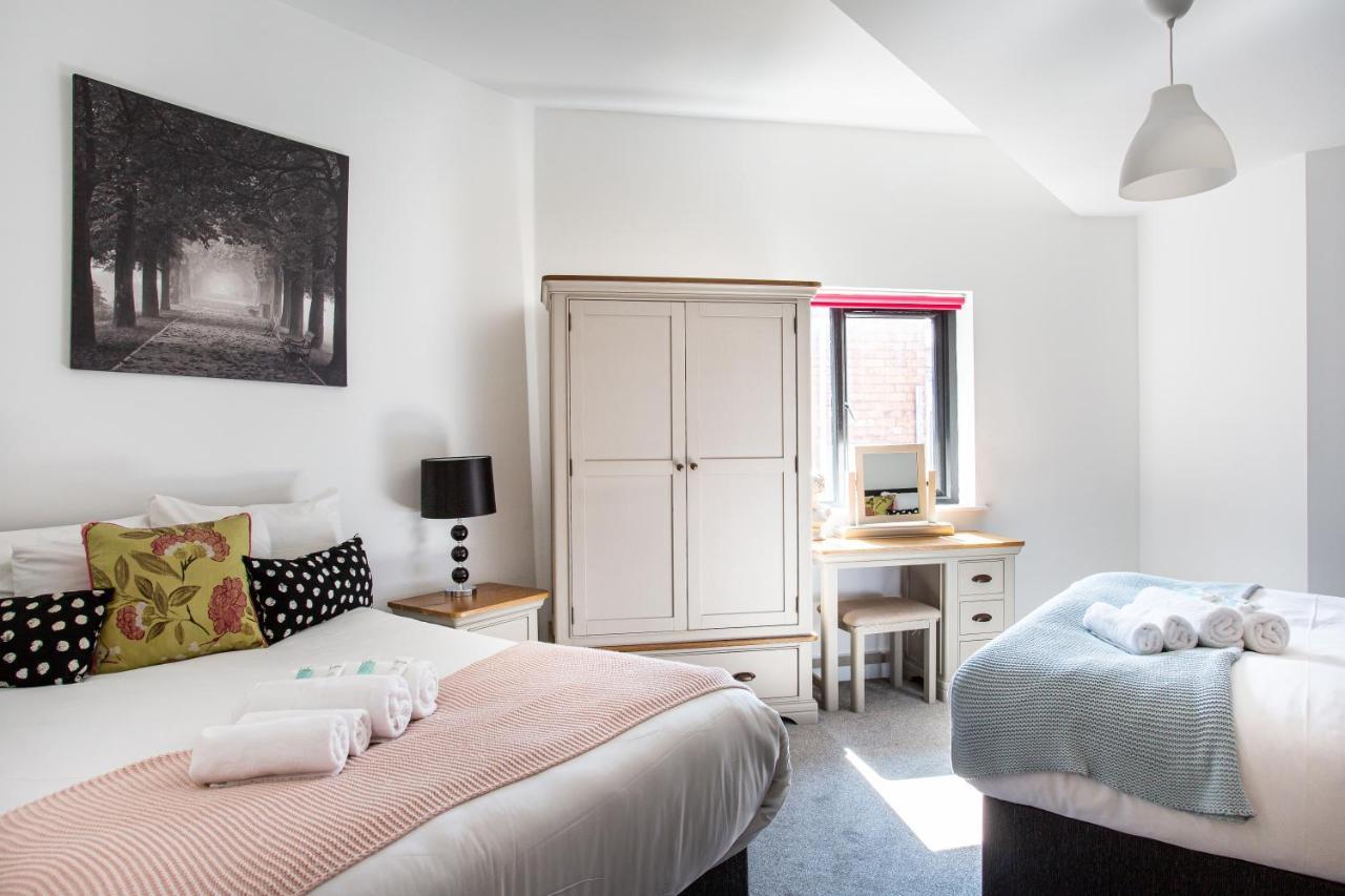 Modern Luxury Apartment, Sleeps 6, Best Location Belfast Bagian luar foto