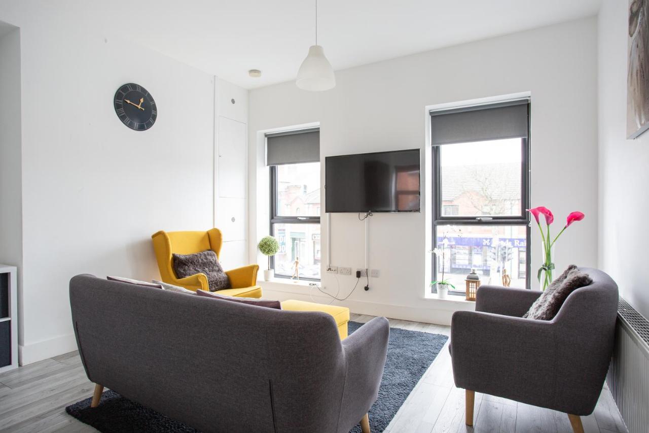 Modern Luxury Apartment, Sleeps 6, Best Location Belfast Bagian luar foto